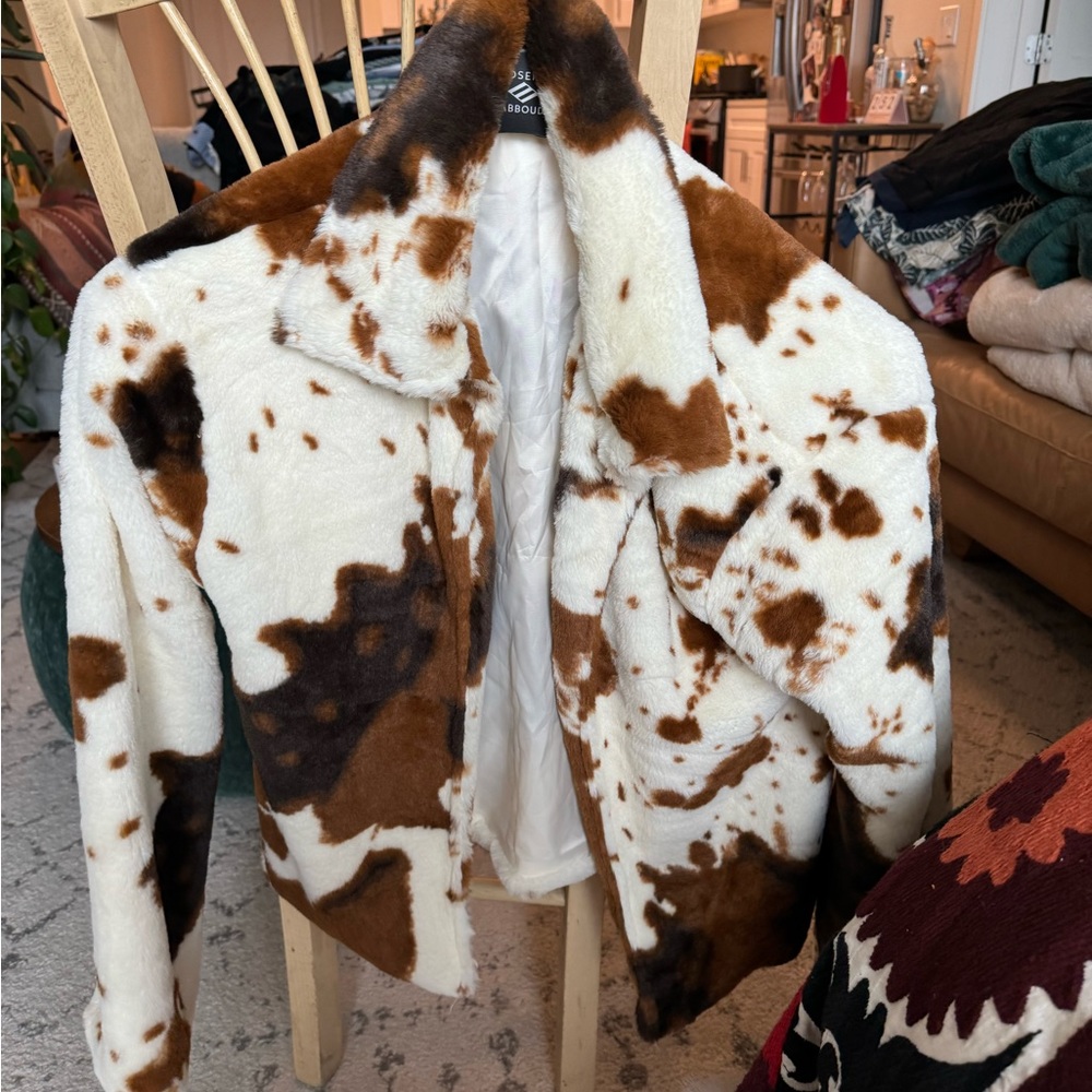 Fuzzy faux cowhide cropped jacket